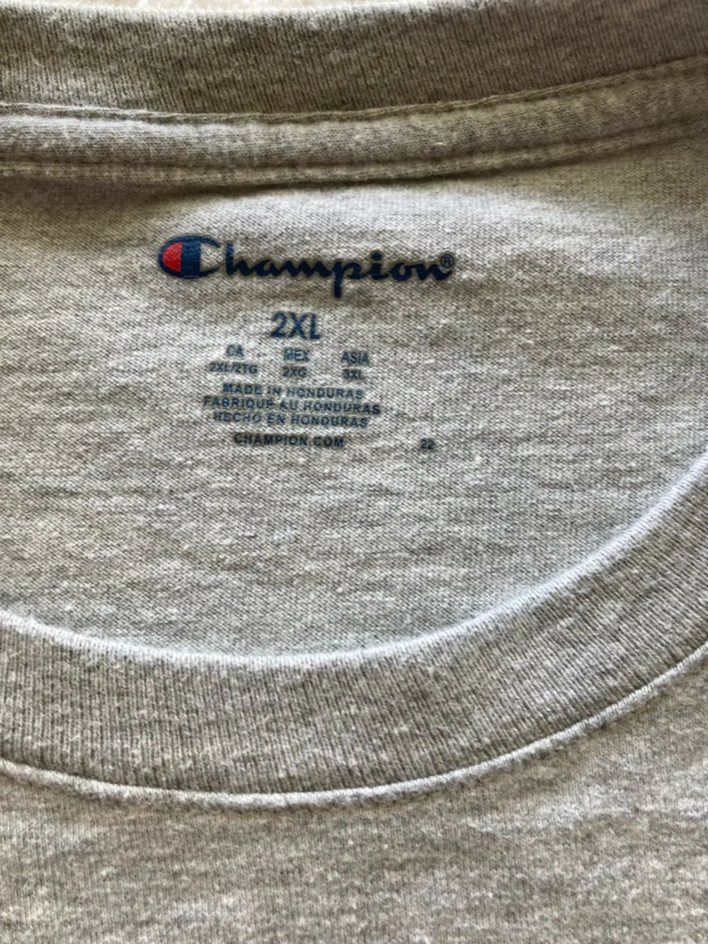 Champion Men’s Gray Crewneck Graphic T-Shirt - Red & Blue Logo XXL - Picture 2 of 3